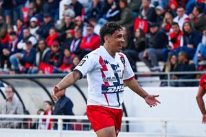 Motassi extends, Stade Français bank on their young gem