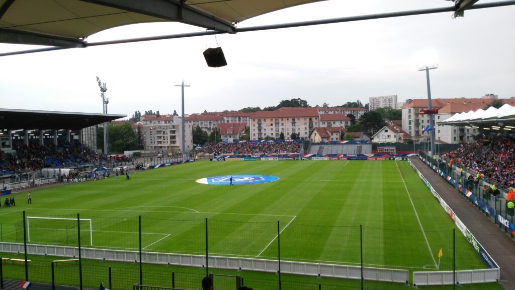 STADE LEO LAGRANGE