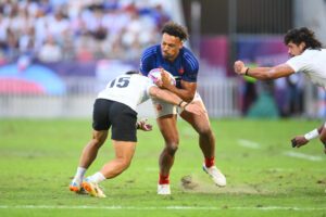 He took up rugby at 17, nearly left for basketball in the United States… and became an Olympic champion: the unlikely road of Jordan Sepho
