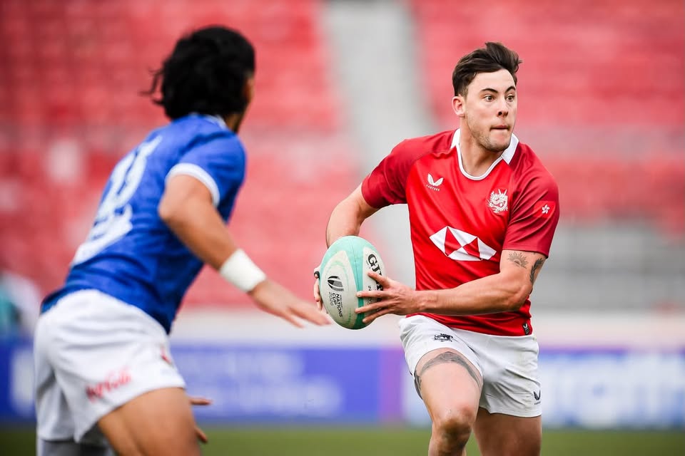 Paul Altier in a Hong Kong national team shirt