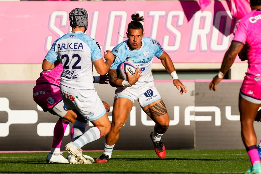 Teiva Jacquelain in a Bayonne jersey in the Top 14