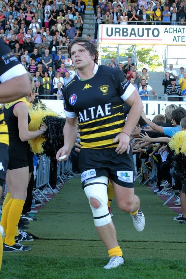 Thomas Bordes in a Stade Montois jersey early in his career